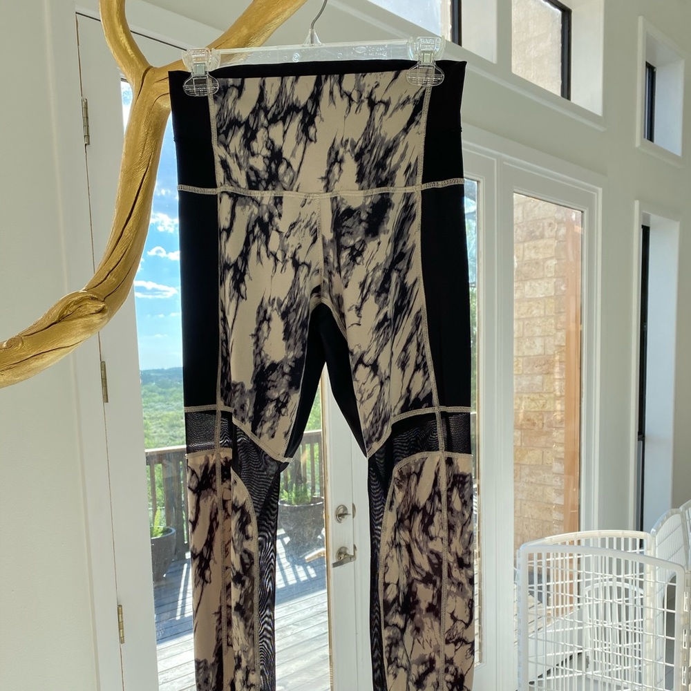 MARBLE LULU LEMON LEGGINGS